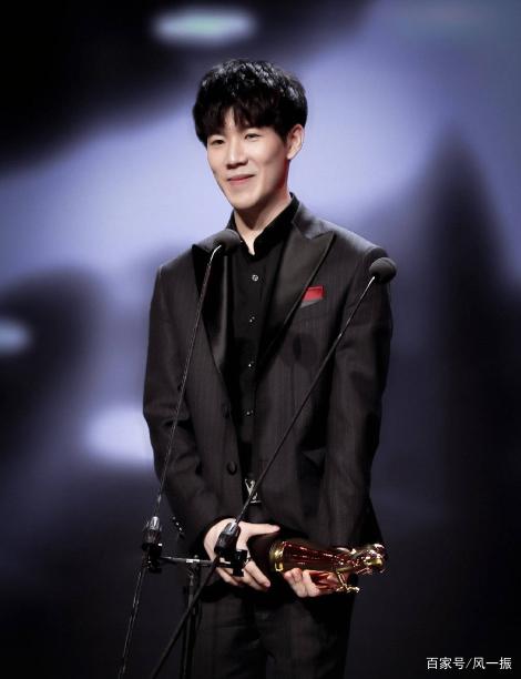 败后群访Tabe揽责：没很好准备季后赛版本 责任全部在我